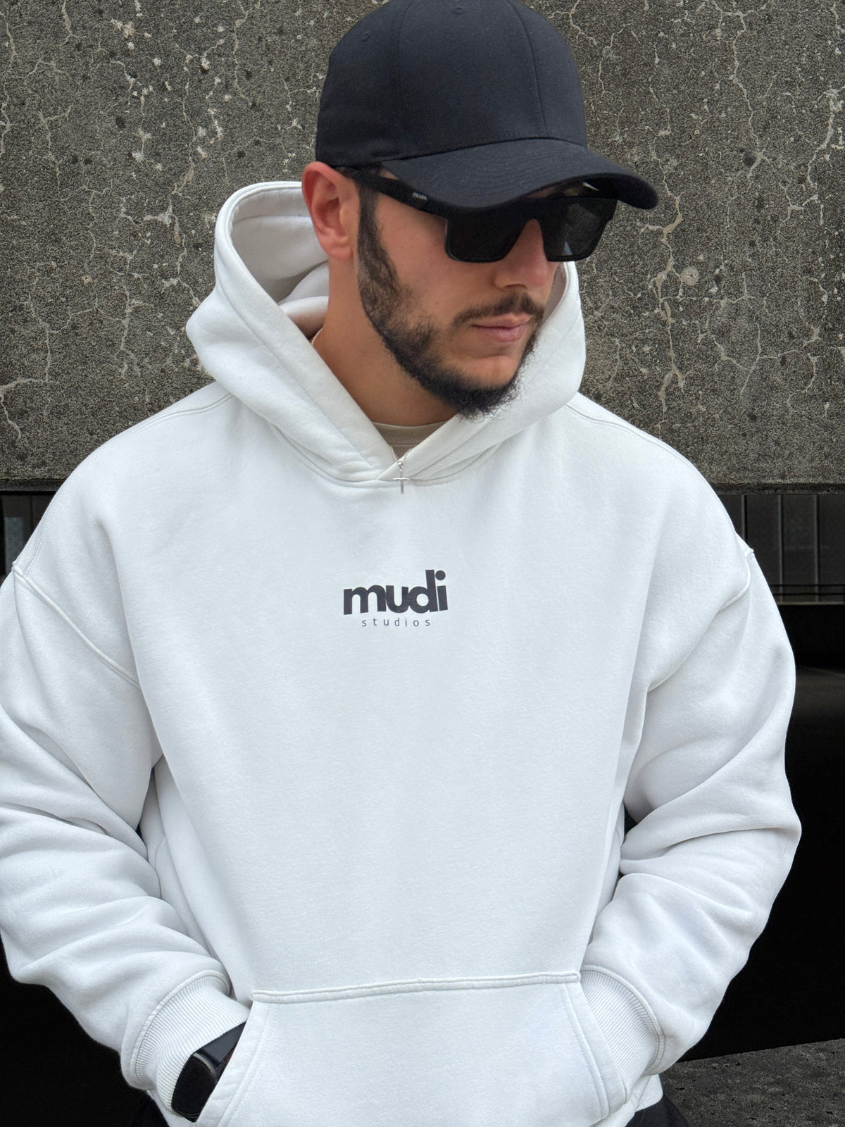 Mudi Studios Original White
